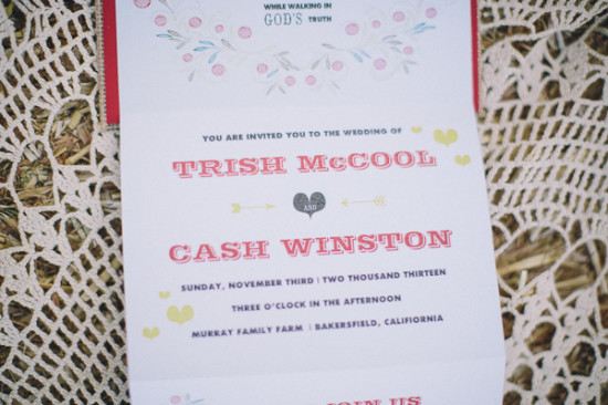country-burlap-and-lace-wedding