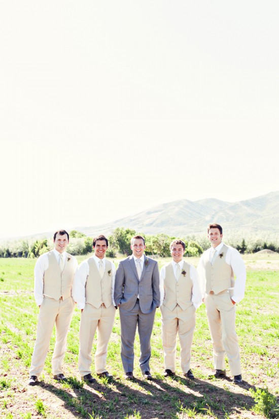 diy-your-wedding-in-a-field