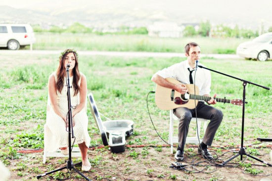 diy-your-wedding-in-a-field