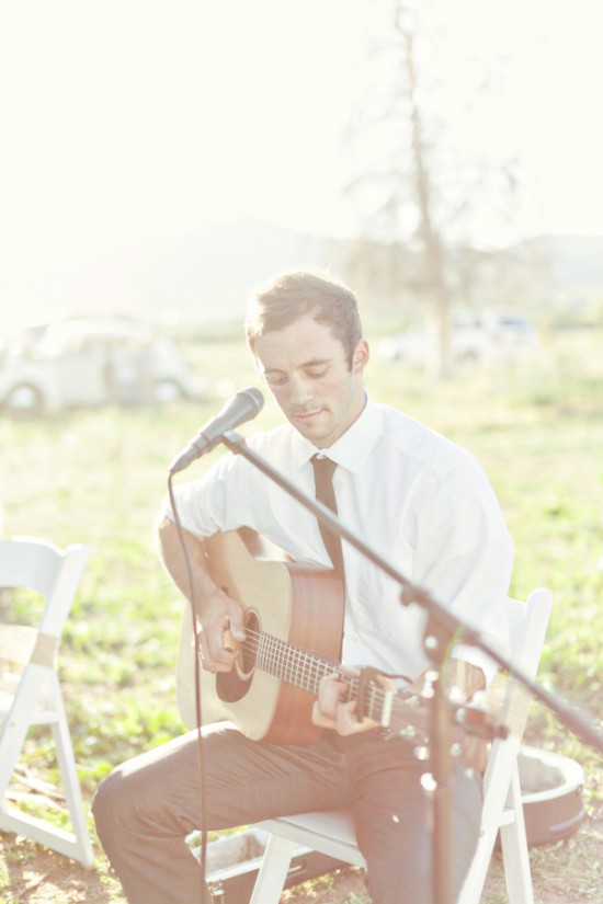 diy-your-wedding-in-a-field