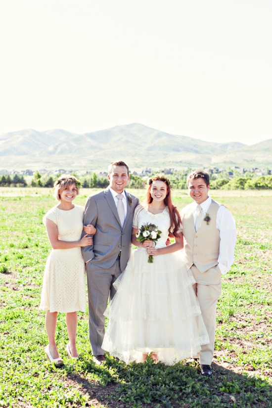 diy-your-wedding-in-a-field