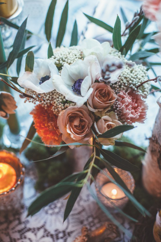white and blush floral centerpiece