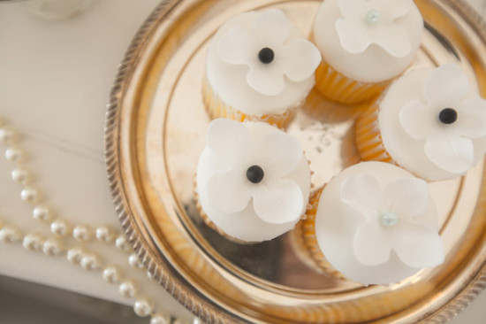 how-to-audrey-up-your-wedding-look
