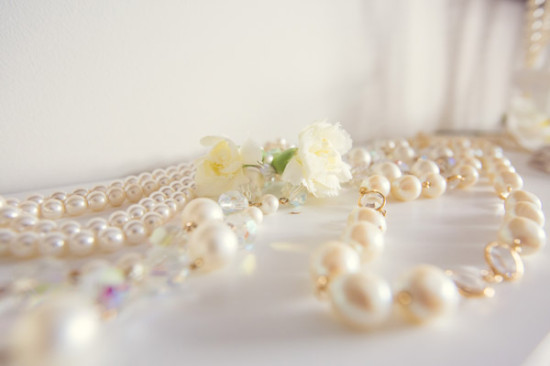 how-to-audrey-up-your-wedding-look