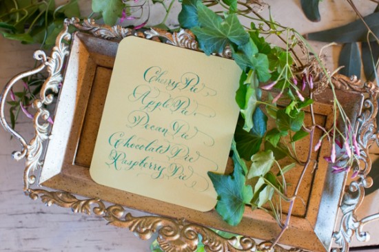 romantic-wedding-ideas-in-deep-jewel