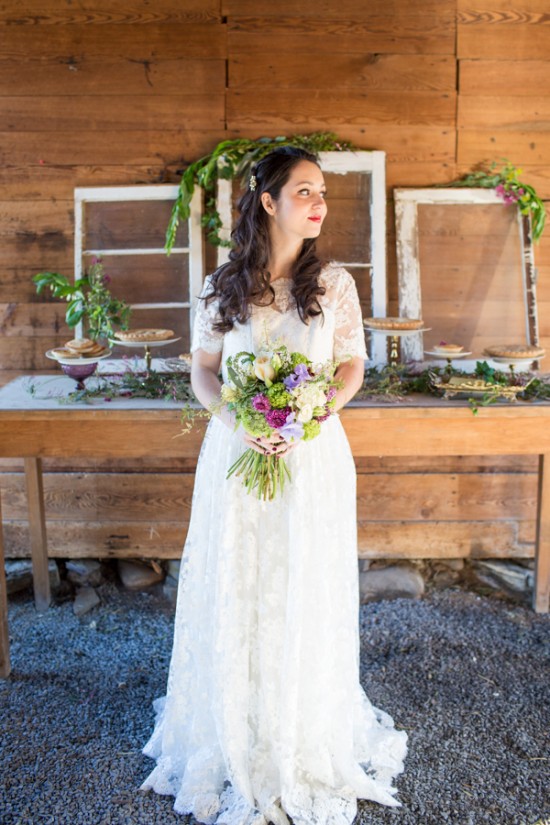 romantic-wedding-ideas-in-deep-jewel
