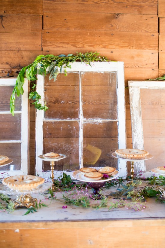 romantic-wedding-ideas-in-deep-jewel