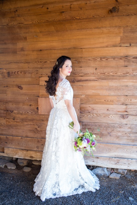 romantic-wedding-ideas-in-deep-jewel