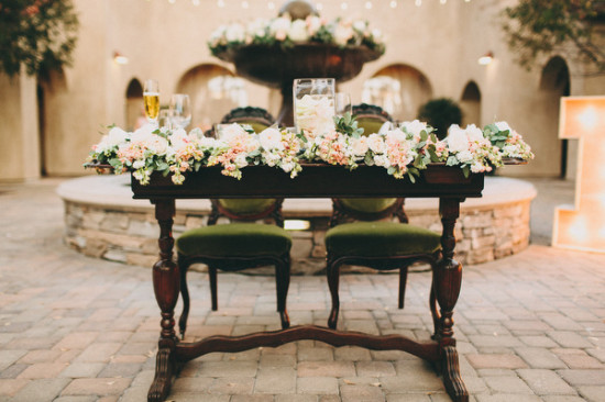 shabby-chic-plaza-wedding