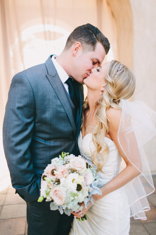 shabby-chic-plaza-wedding