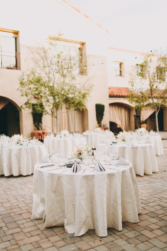 shabby-chic-plaza-wedding