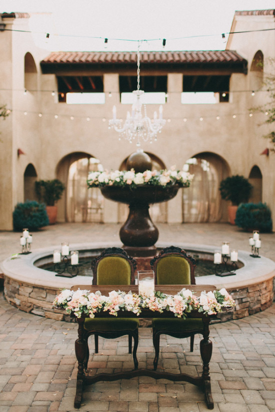shabby-chic-plaza-wedding