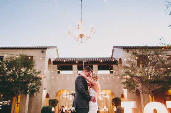 shabby-chic-plaza-wedding