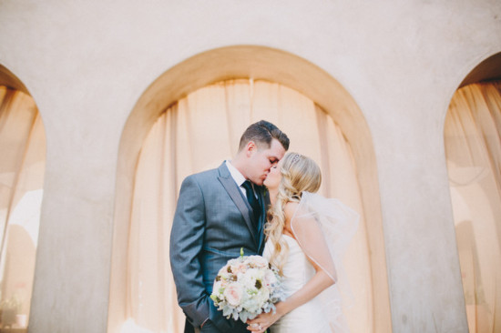 shabby-chic-plaza-wedding