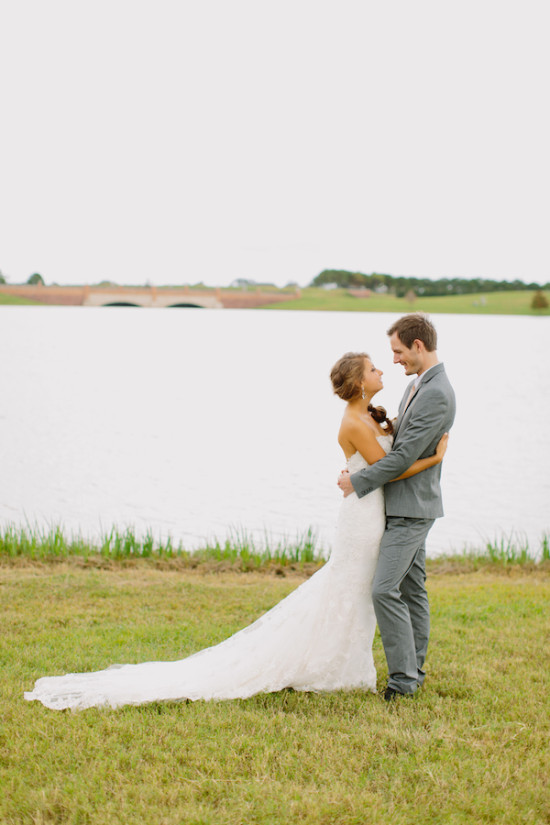 cloudy-yet-classy-wedding