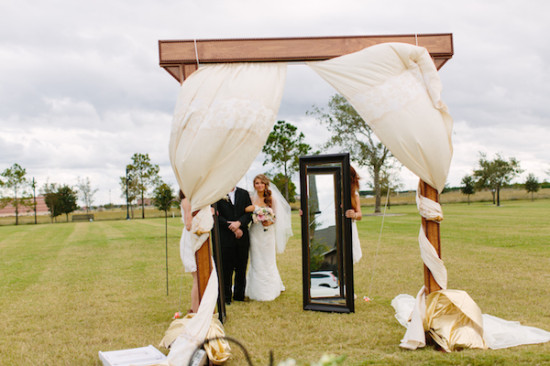 cloudy-yet-classy-wedding