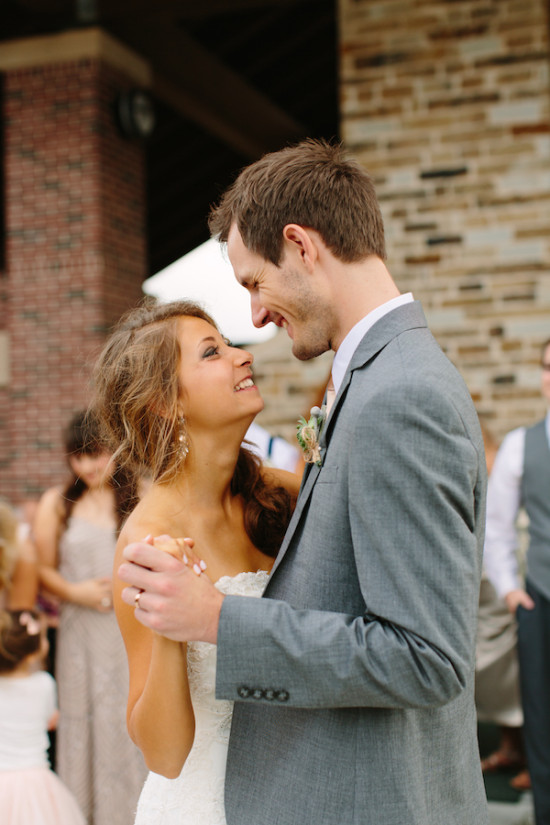 cloudy-yet-classy-wedding