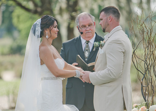 florida-wedding-full-of-peach-and-mint