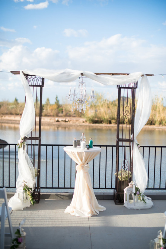 fly-south-for-your-winter-wedding