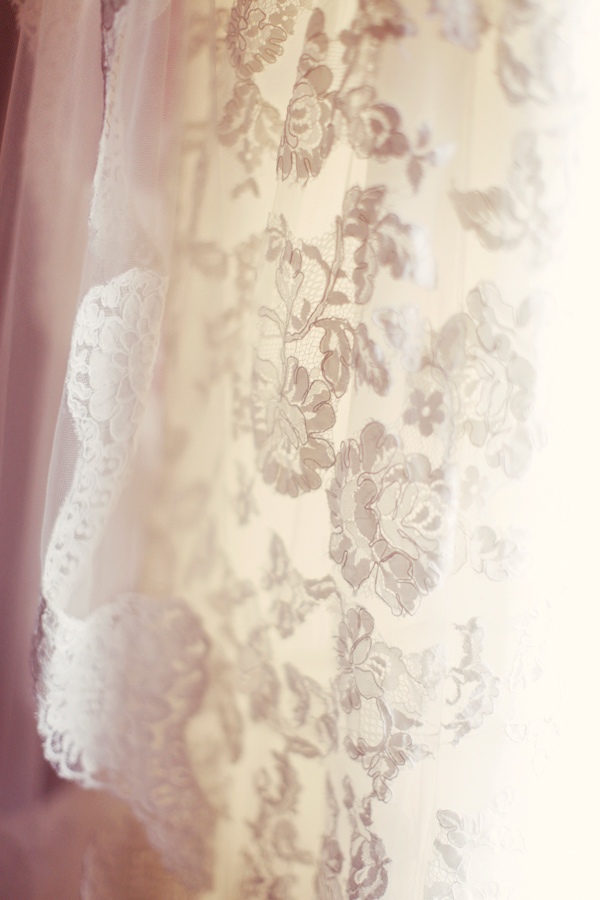 heart-filled-rustic-wedding-in-england