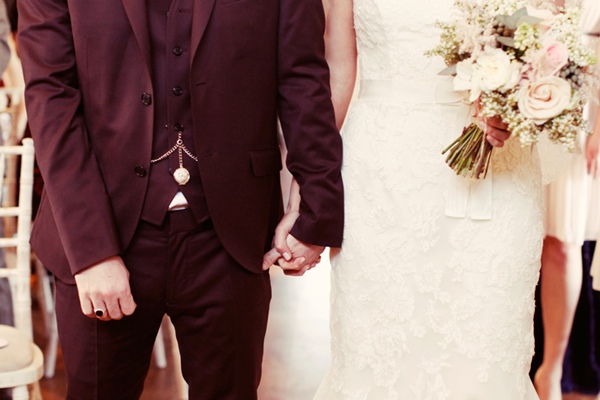 heart-filled-rustic-wedding-in-england