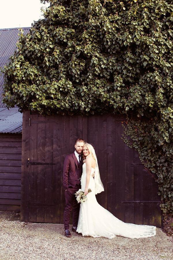 heart-filled-rustic-wedding-in-england