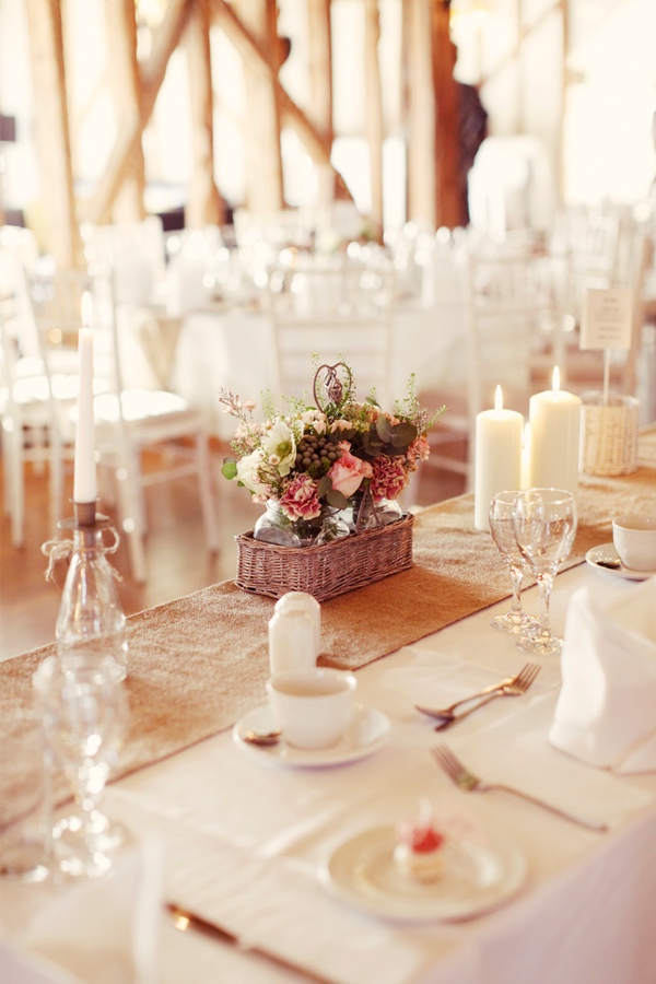 heart-filled-rustic-wedding-in-england