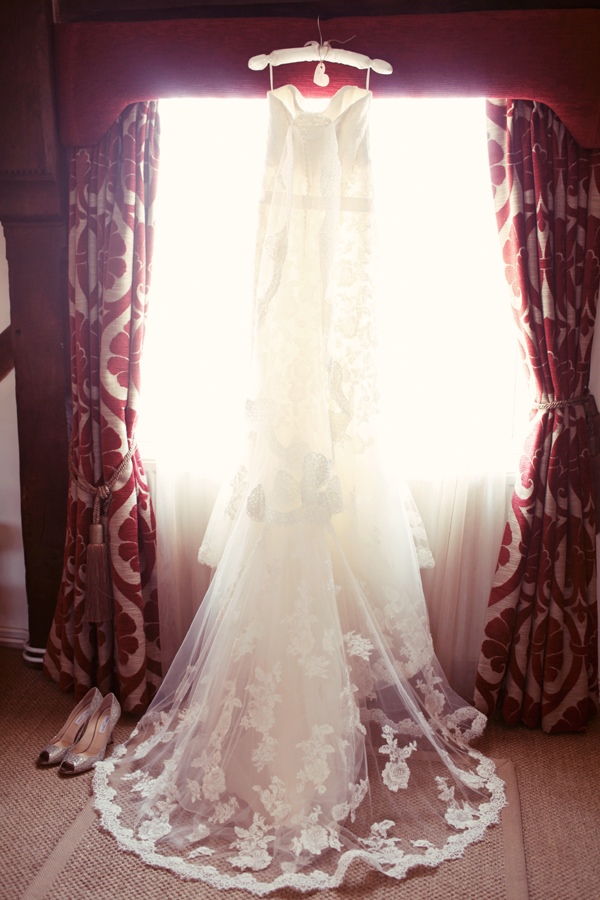 heart-filled-rustic-wedding-in-england