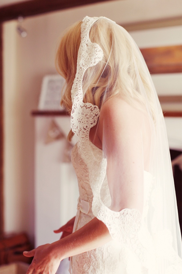 heart-filled-rustic-wedding-in-england