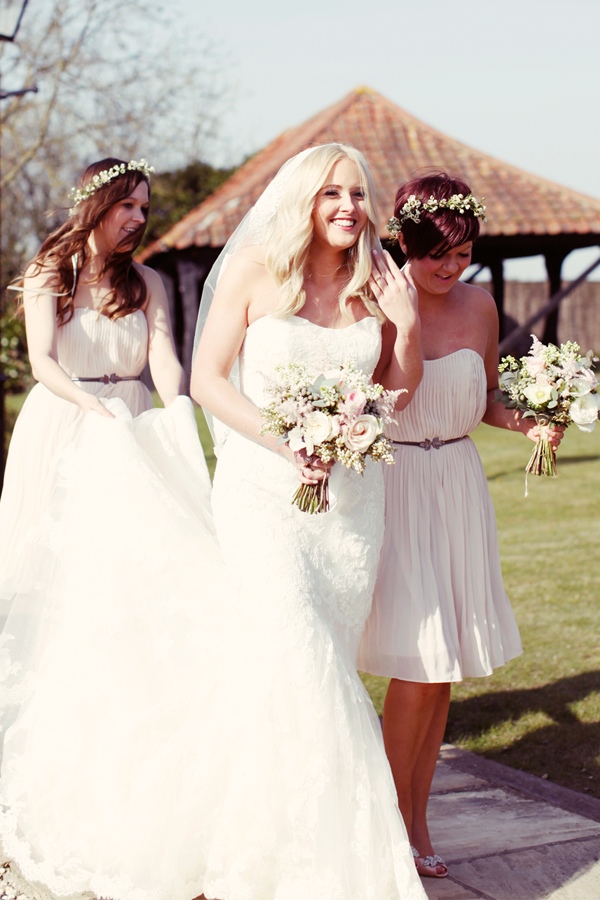 heart-filled-rustic-wedding-in-england