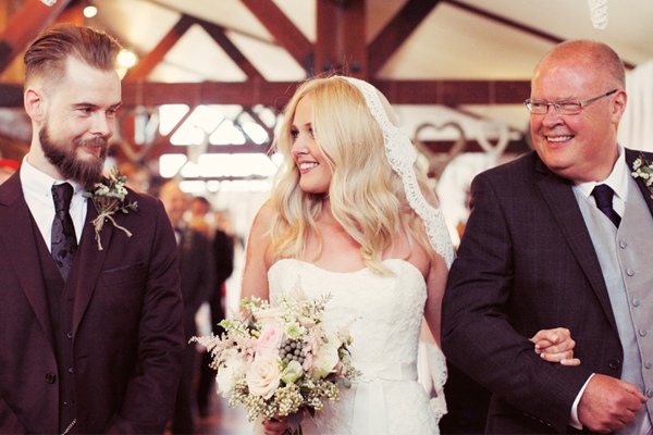 heart-filled-rustic-wedding-in-england