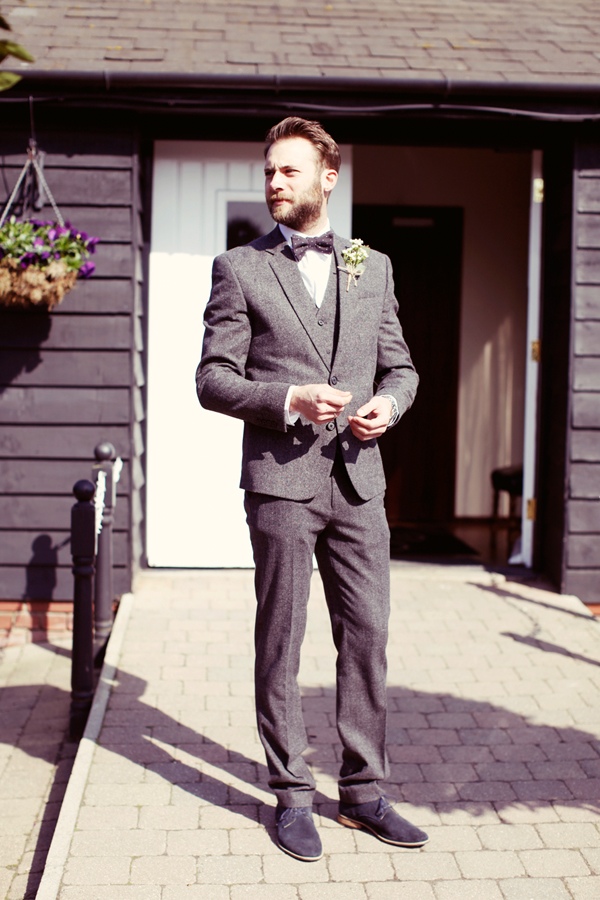 heart-filled-rustic-wedding-in-england