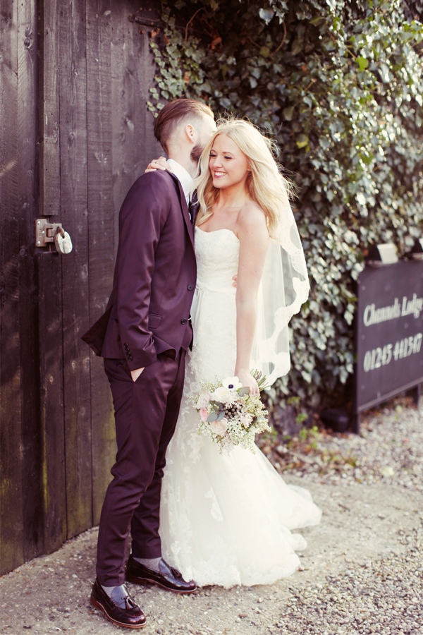 heart-filled-rustic-wedding-in-england