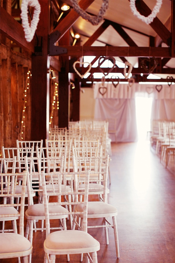heart-filled-rustic-wedding-in-england