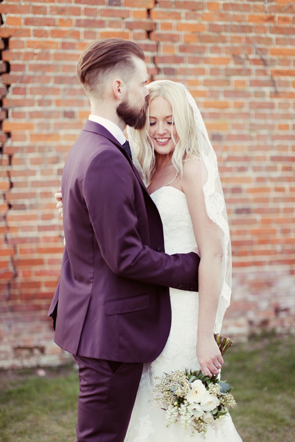 heart-filled-rustic-wedding-in-england