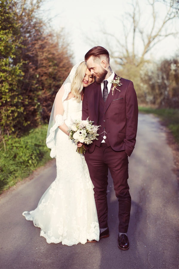 heart-filled-rustic-wedding-in-england