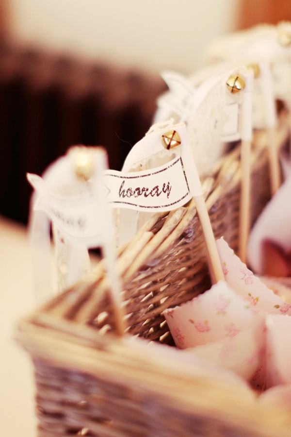 heart-filled-rustic-wedding-in-england