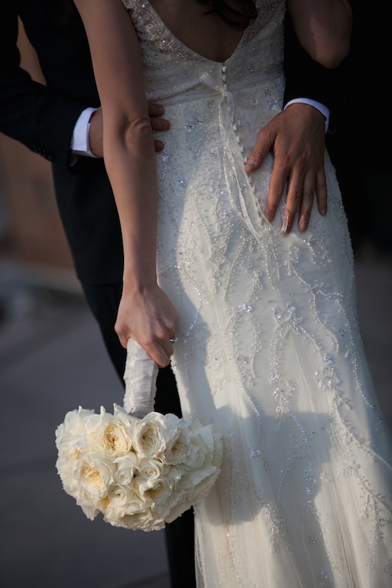 INTIMATE WEDDING IN SHADES OF WHITE