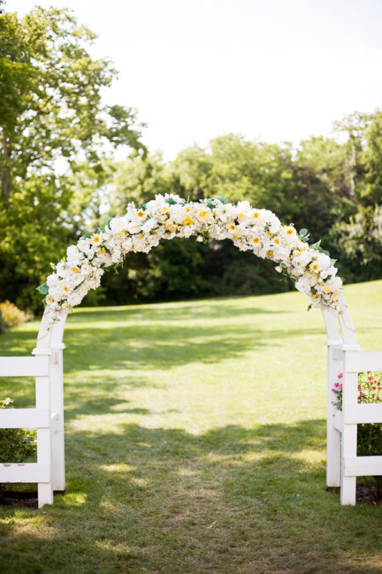 light-and-bright-summer-wedding