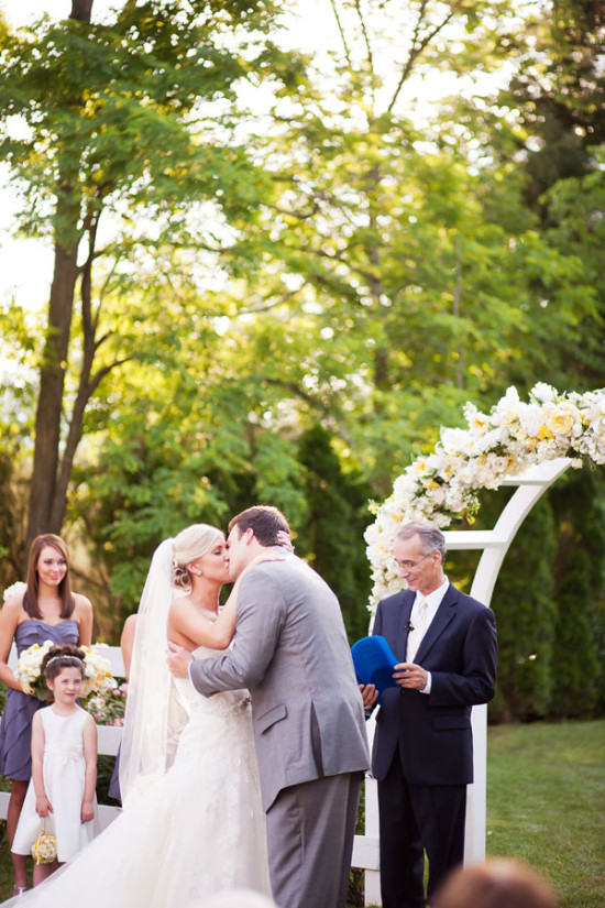 light-and-bright-summer-wedding