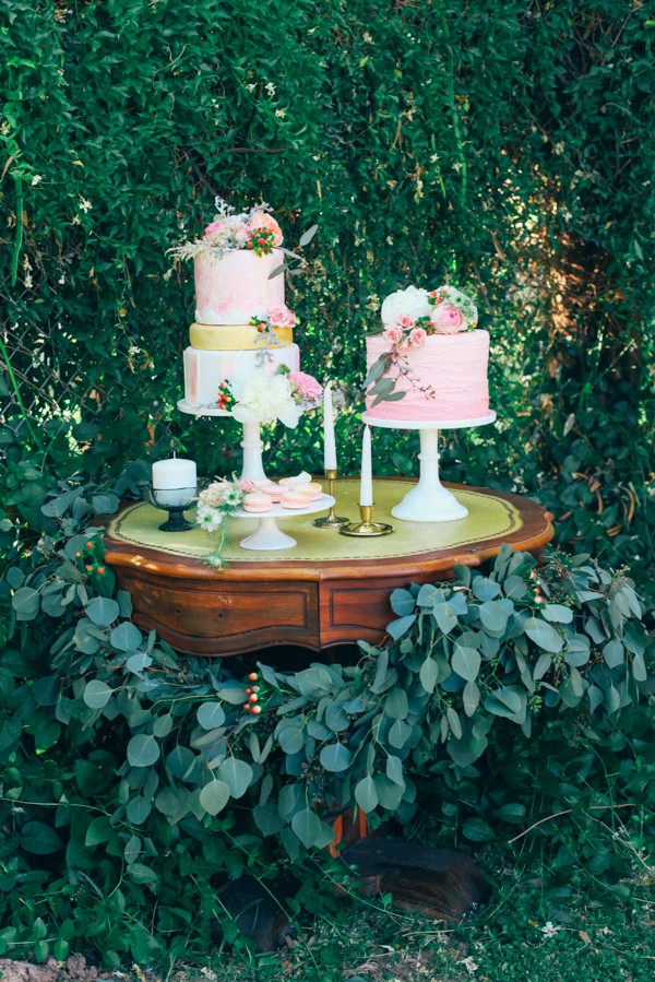 orange-and-pink-watercolor-wedding-ideas