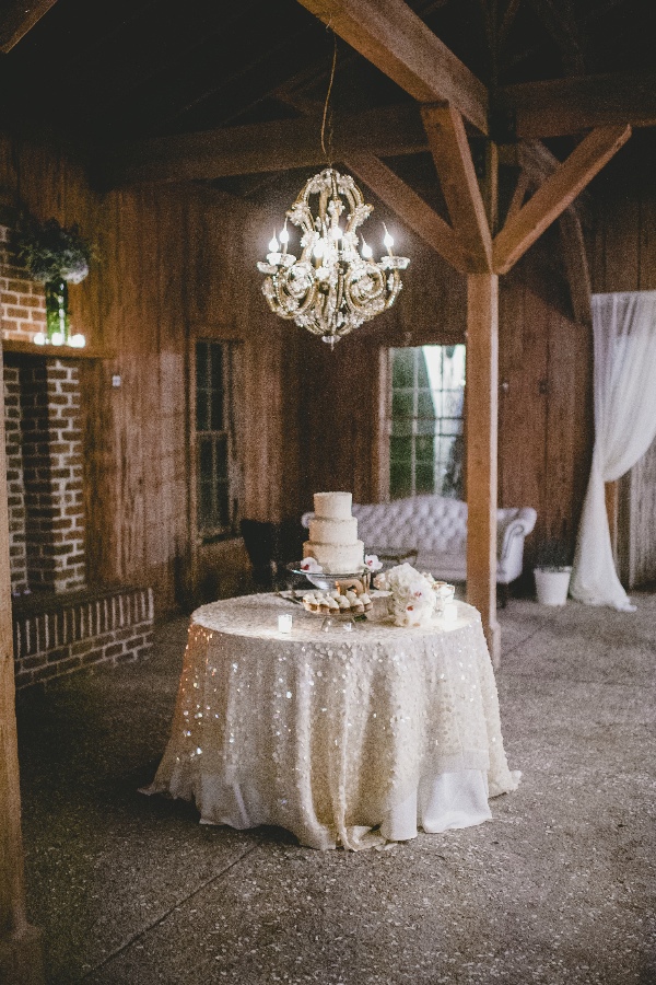 pros-and-cons-of-an-evening-wedding