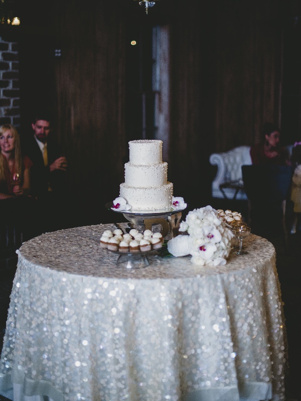 pros-and-cons-of-an-evening-wedding