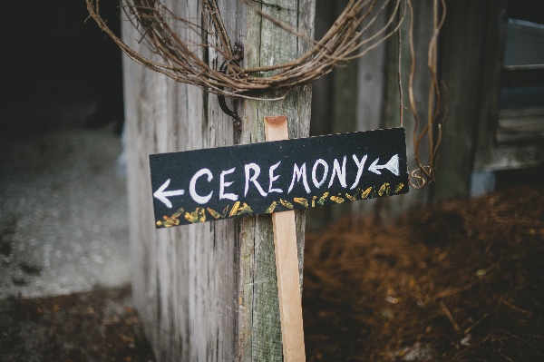 pros-and-cons-of-an-evening-wedding