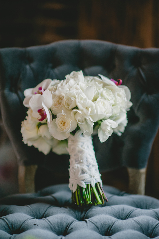 monochromatic white bouquet