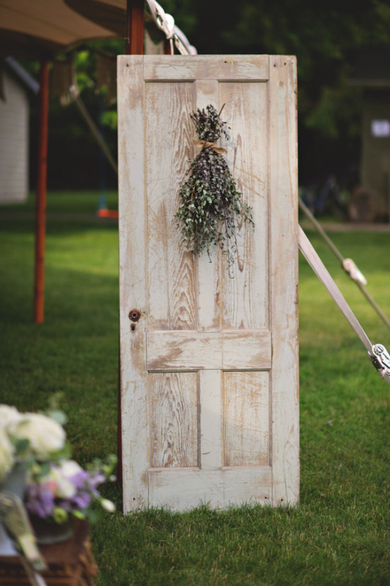 vintage-wedding-with-a-natural-shine