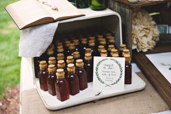vintage-wedding-with-a-natural-shine