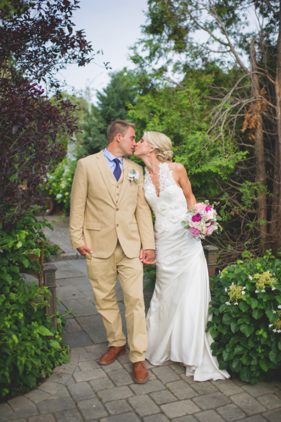 vintage-wedding-with-a-natural-shine