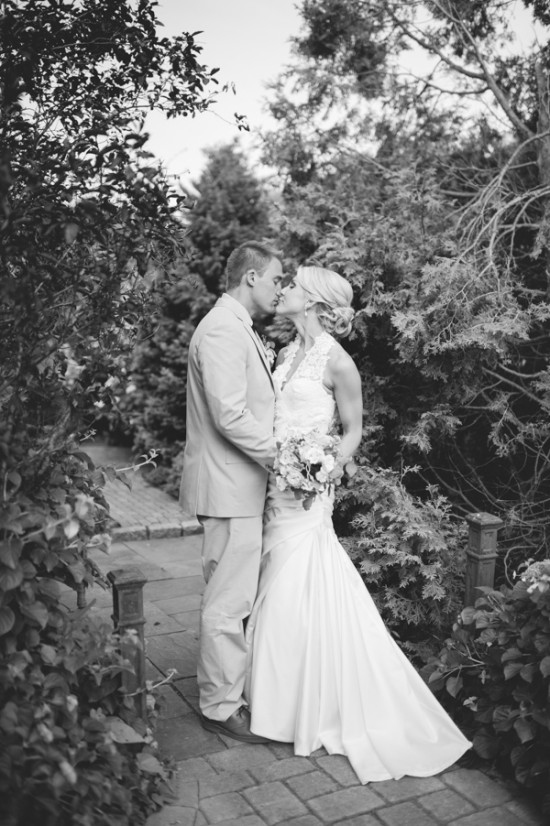 vintage-wedding-with-a-natural-shine