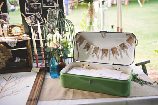vintage-wedding-with-a-natural-shine